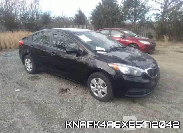 KNAFK4A6XE5172042
