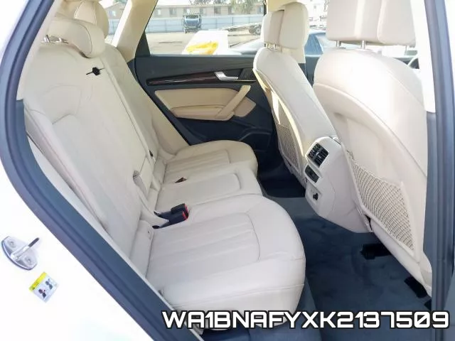 WA1BNAFYXK2137509_6.webp