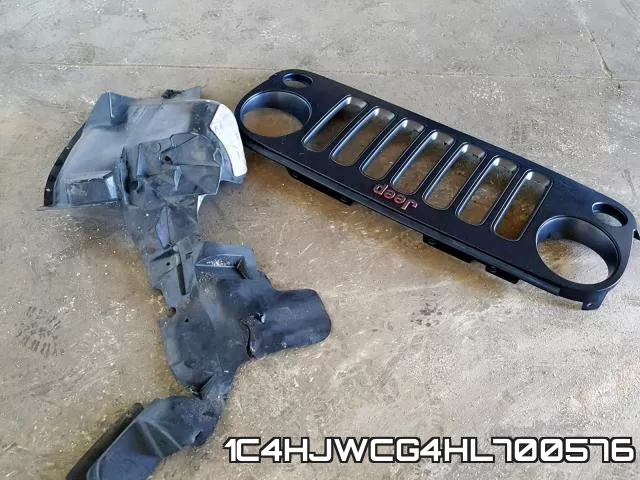 1C4HJWCG4HL700576_9.webp
