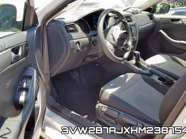 3VW2B7AJXHM238754_9.webp
