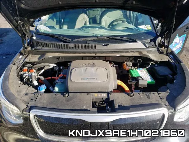 KNDJX3AE1H7021860_7.webp