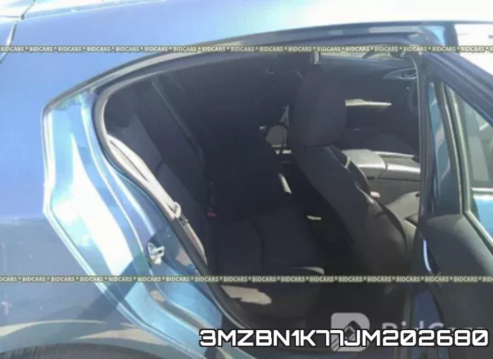 3MZBN1K77JM202680_8.webp