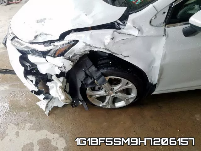 1G1BF5SM9H7206157_9.webp