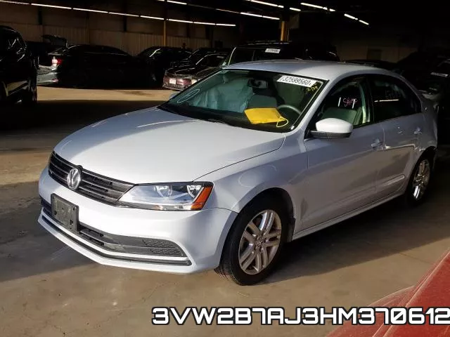 3VW2B7AJ3HM370612_2.webp