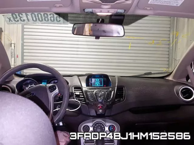 3FADP4BJ1HM152586_9.webp