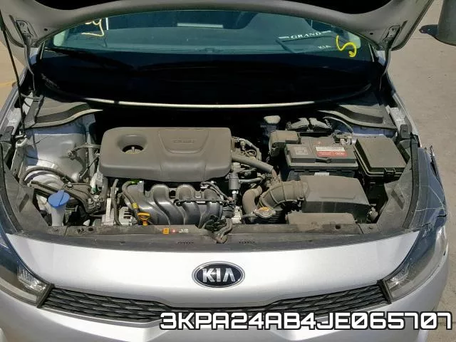 3KPA24AB4JE065707_7.webp
