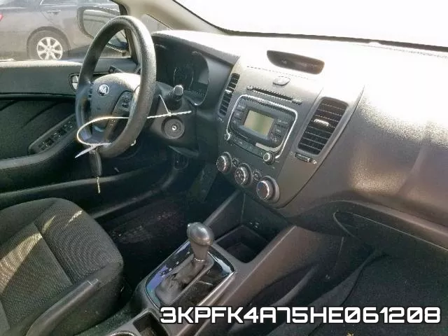 3KPFK4A75HE061208_9.webp