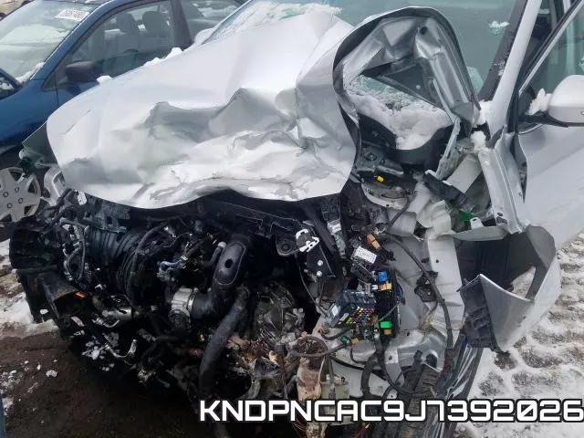 KNDPNCAC9J7392026_9.webp