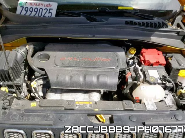 ZACCJBBB9JPH07677_7.webp