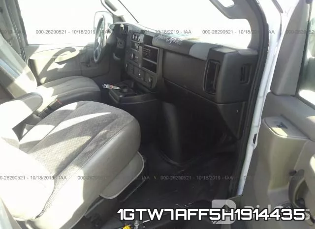 1GTW7AFF5H1914435_5.webp