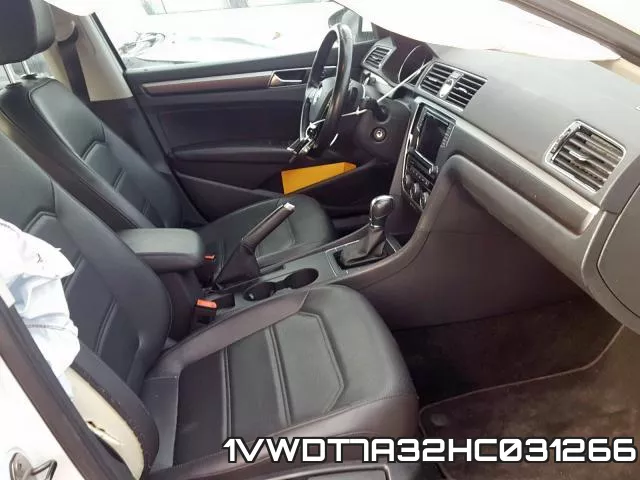 1VWDT7A32HC031266_5.webp