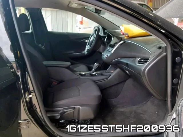 1G1ZE5ST5HF200936_5.webp