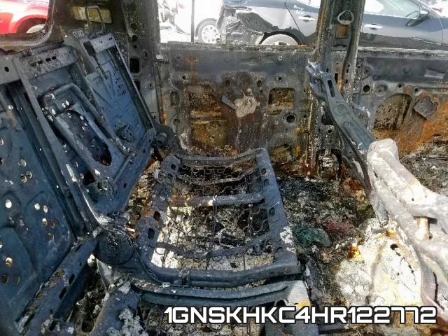 1GNSKHKC4HR122772_6.webp