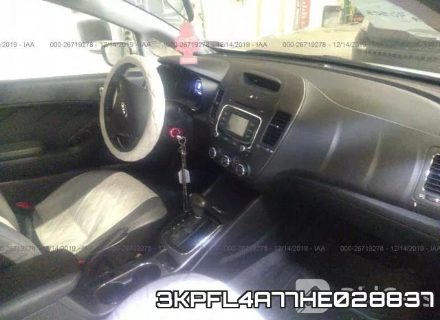 3KPFL4A77HE028837_5.webp