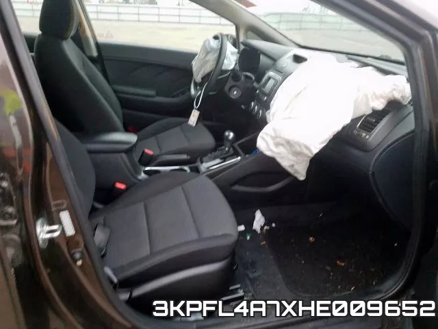 3KPFL4A7XHE009652_5.webp