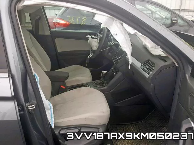 3VV1B7AX9KM050237_5.webp