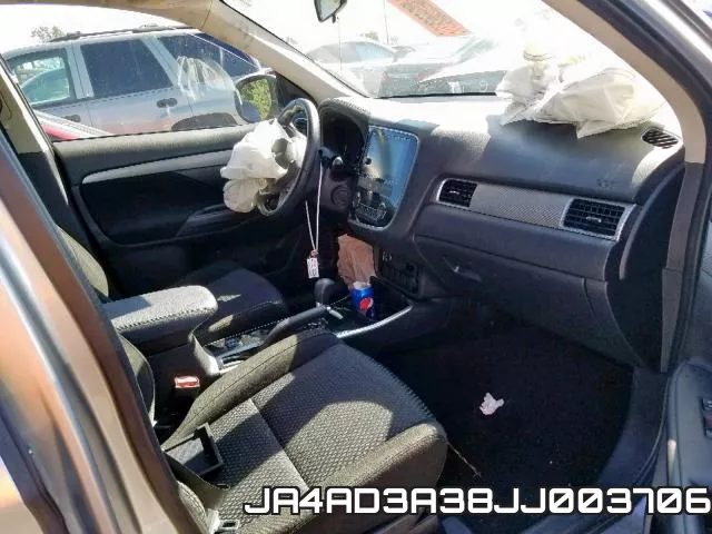 JA4AD3A38JJ003706_5.webp