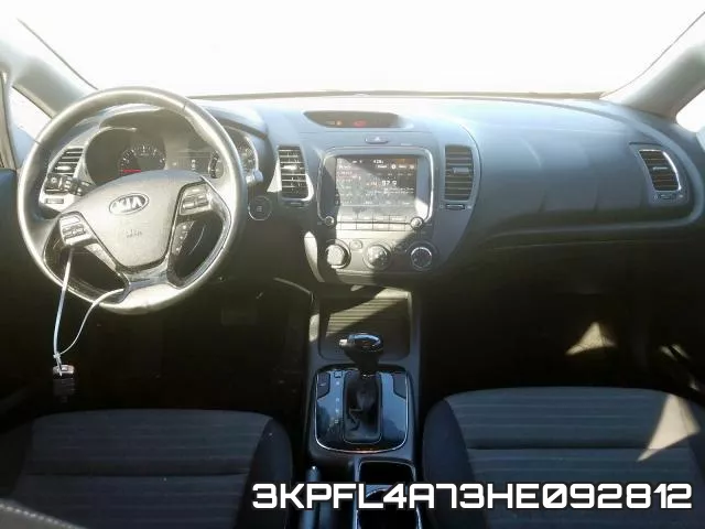 3KPFL4A73HE092812_9.webp
