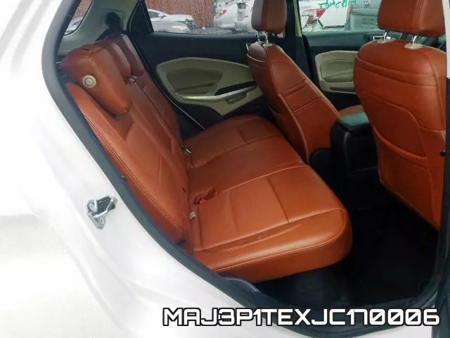 MAJ3P1TEXJC170006_6.webp