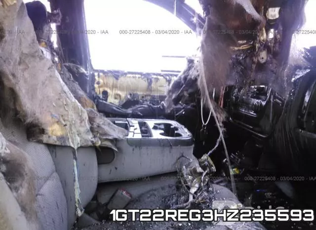 1GT22REG3HZ235593_5.webp