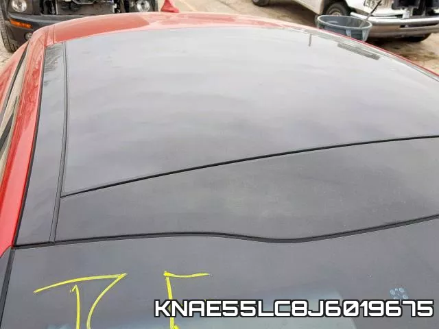 KNAE55LC8J6019675_9.webp