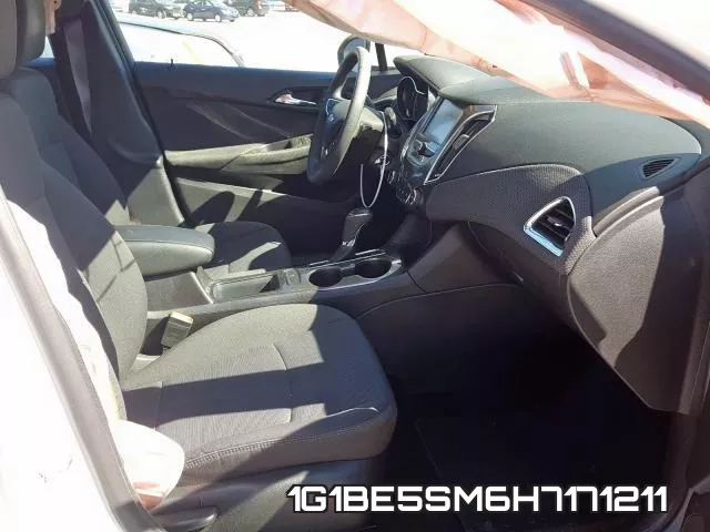 1G1BE5SM6H7171211