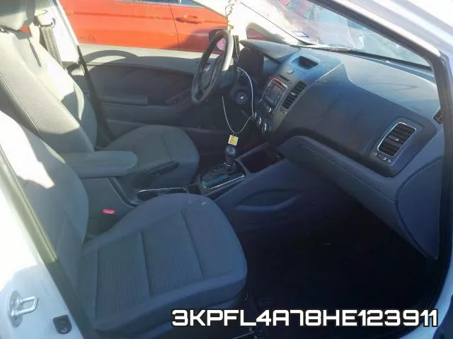 3KPFL4A78HE123911_5.webp