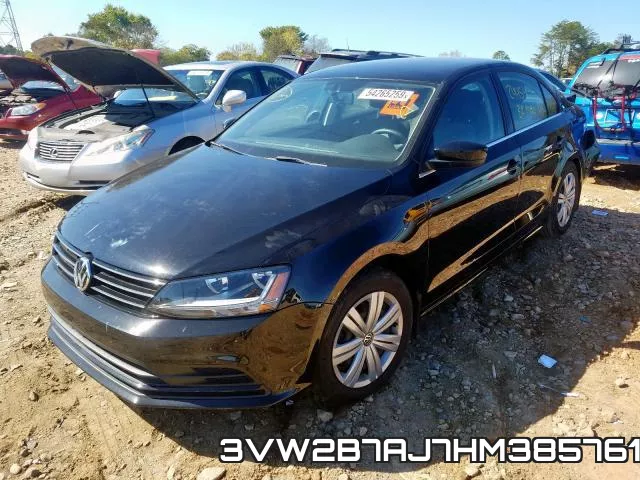 3VW2B7AJ7HM385761_2.webp