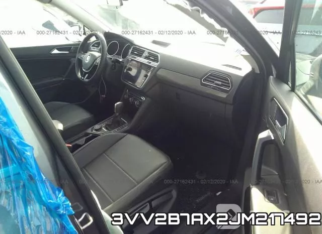 3VV2B7AX2JM217492_5.webp