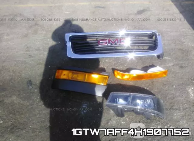 1GTW7AFF4H1907752_6.webp