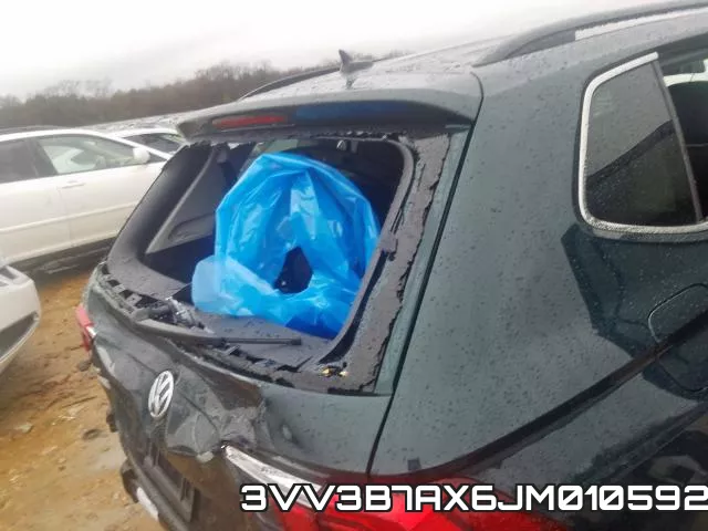 3VV3B7AX6JM010592_9.webp