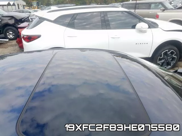 19XFC2F83HE075580_9.webp