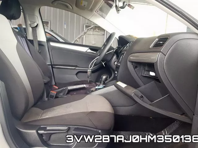 3VW2B7AJ0HM350138_5.webp