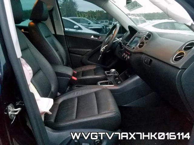 WVGTV7AX7HK016114_5.webp