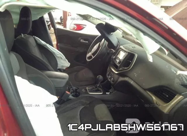 1C4PJLAB5HW561767