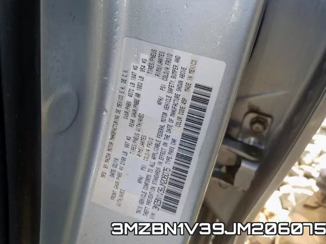 3MZBN1V39JM206075_10.webp
