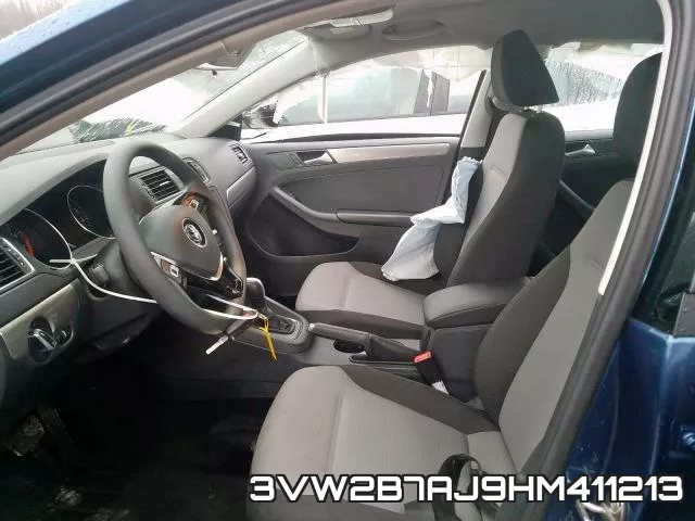 3VW2B7AJ9HM411213_5.webp