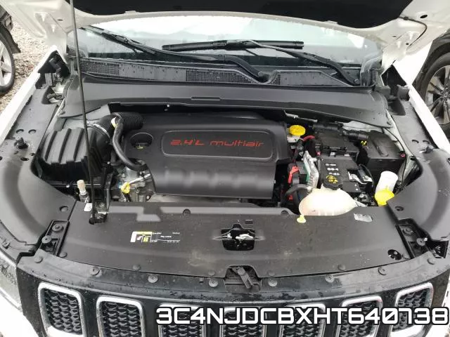 3C4NJDCBXHT640738_7.webp