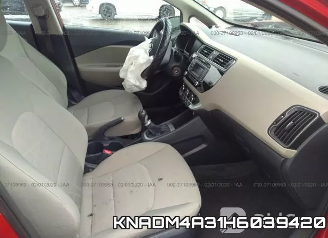 KNADM4A31H6039420_5.webp