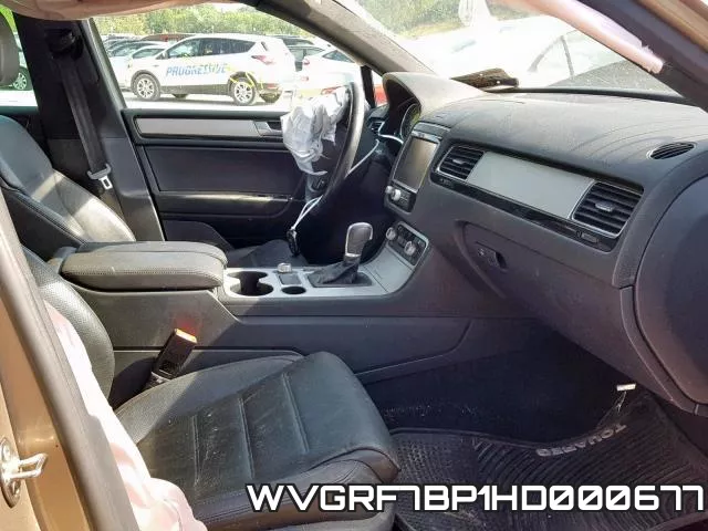 WVGRF7BP1HD000677_5.webp