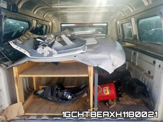 1GCHTBEAXH1180021_9.webp