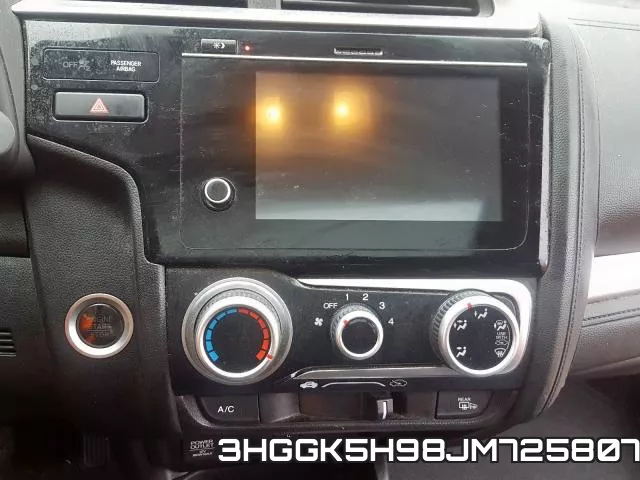 3HGGK5H98JM725807_9.webp