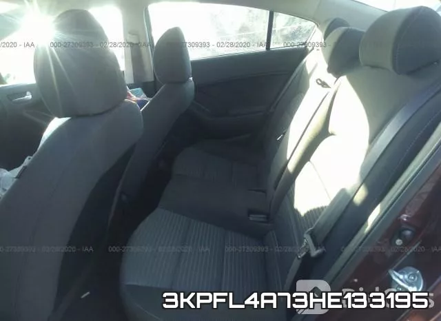 3KPFL4A73HE133195_8.webp