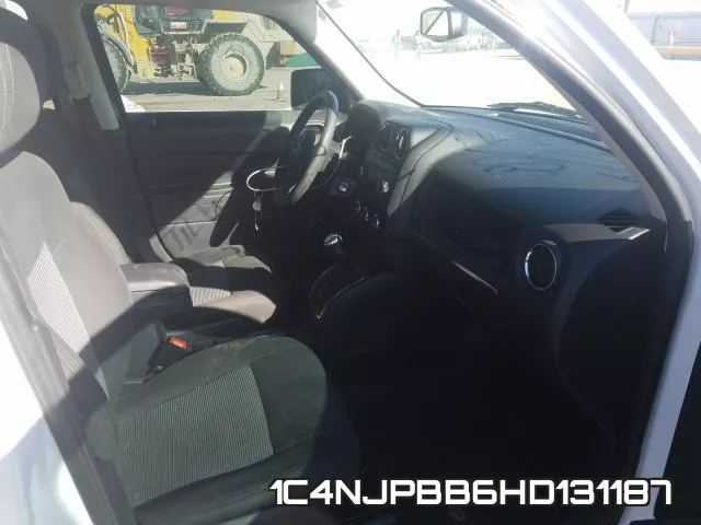 1C4NJPBB6HD131187_5.webp