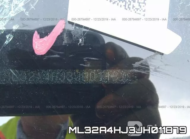 ML32A4HJ3JH011879_9.webp