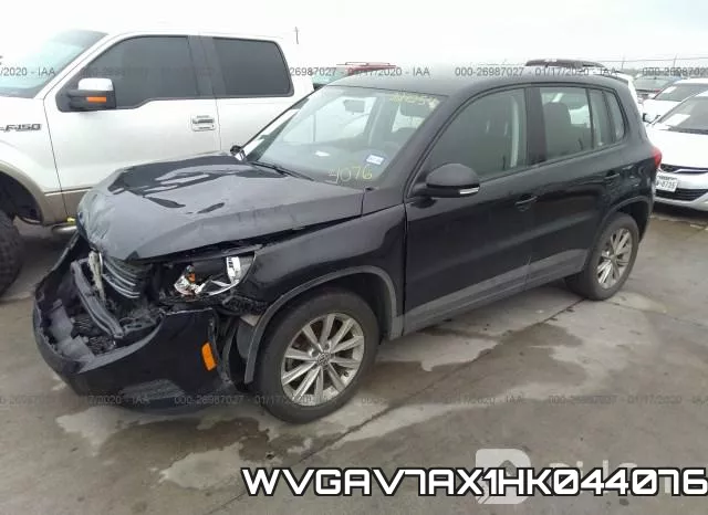 WVGAV7AX1HK044076