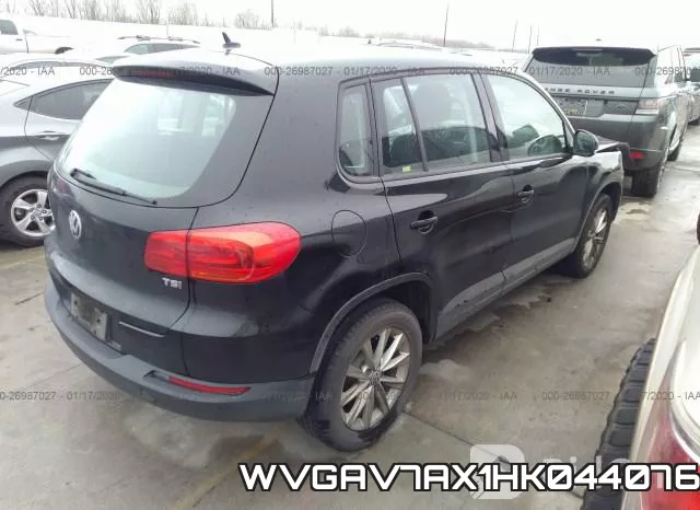 WVGAV7AX1HK044076_4.webp