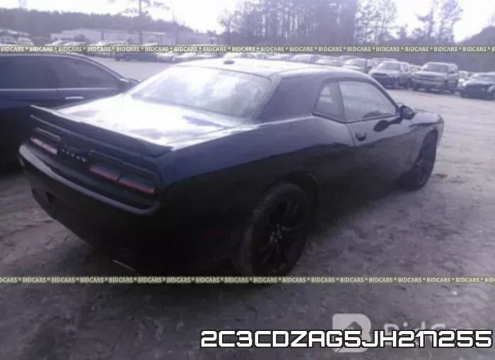2C3CDZAG5JH217255_4.webp