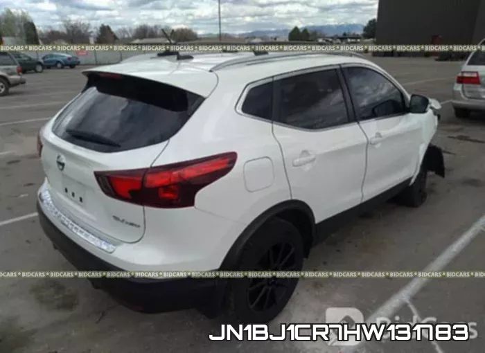 JN1BJ1CR7HW131783_4.webp