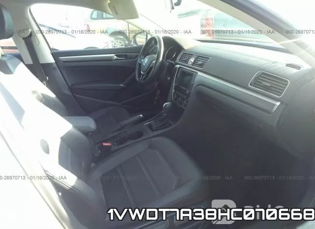 1VWDT7A38HC070668_5.webp